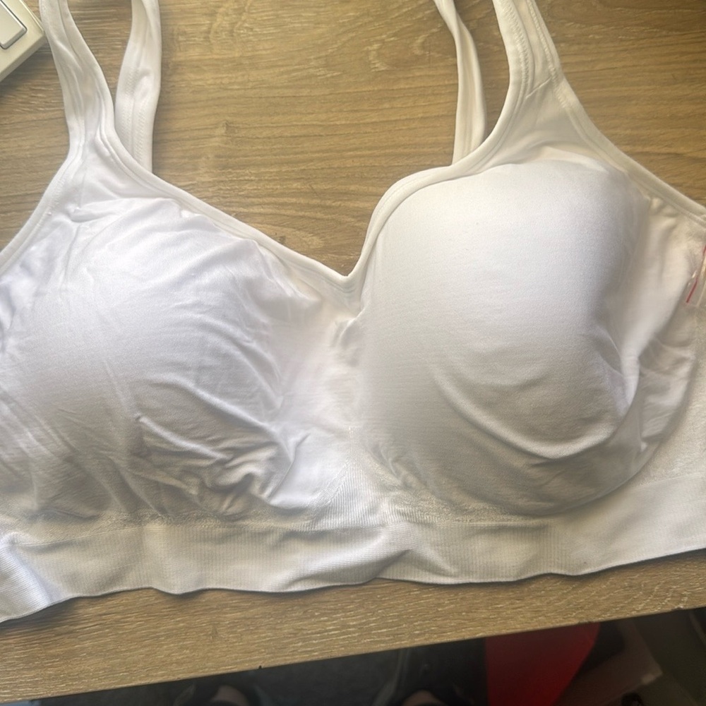 Shapermint White Comfort Bra+ FREE GIFT